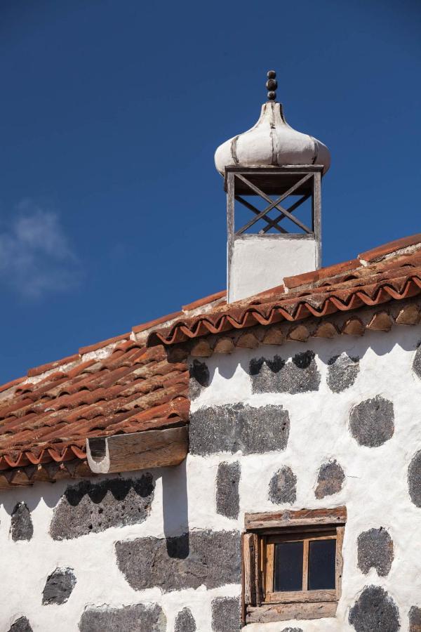 ארונה Historic Canarian House, Private Heated Infinity Pool, Bbq, Wifi + Panoramic Ocean Views מראה חיצוני תמונה