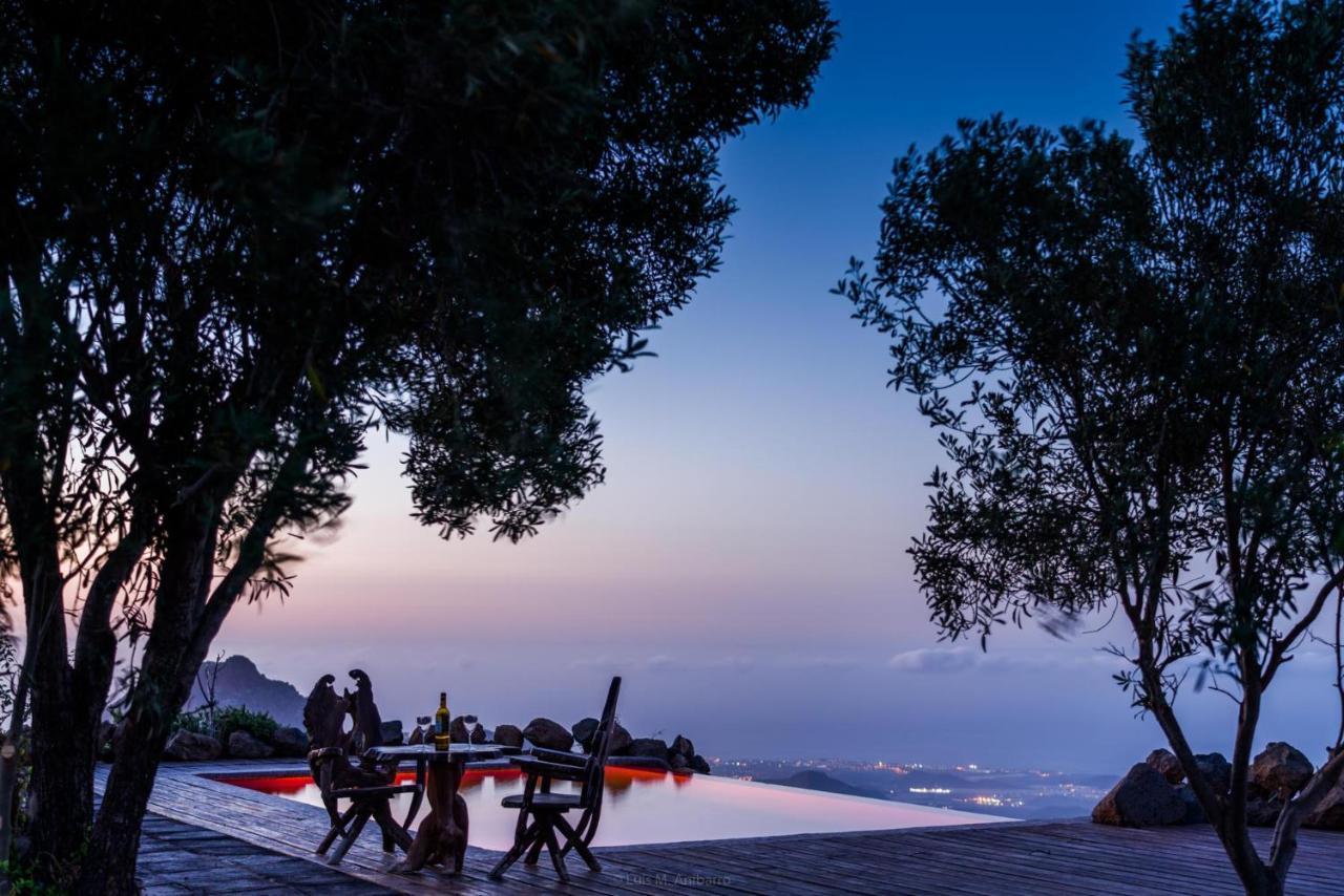 ארונה Historic Canarian House, Private Heated Infinity Pool, Bbq, Wifi + Panoramic Ocean Views מראה חיצוני תמונה