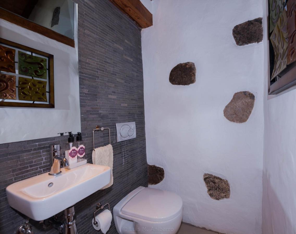ארונה Historic Canarian House, Private Heated Infinity Pool, Bbq, Wifi + Panoramic Ocean Views מראה חיצוני תמונה