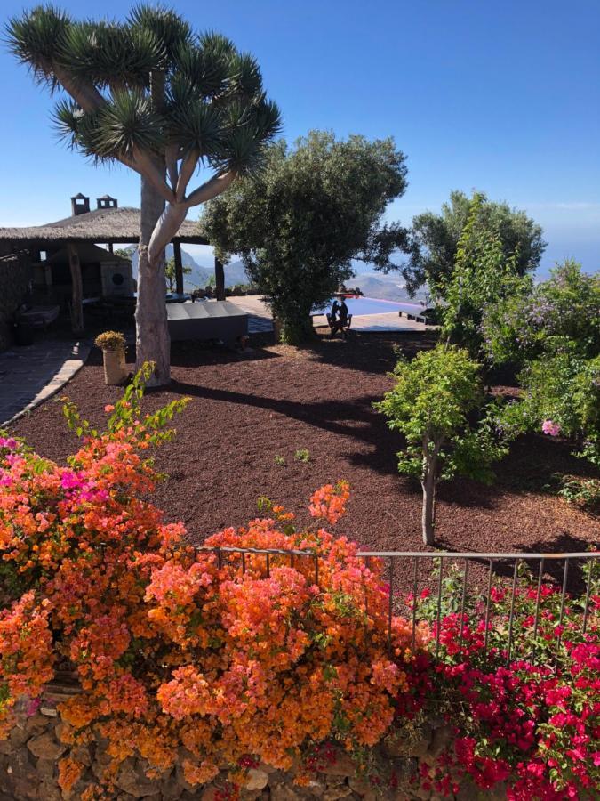 ארונה Historic Canarian House, Private Heated Infinity Pool, Bbq, Wifi + Panoramic Ocean Views מראה חיצוני תמונה
