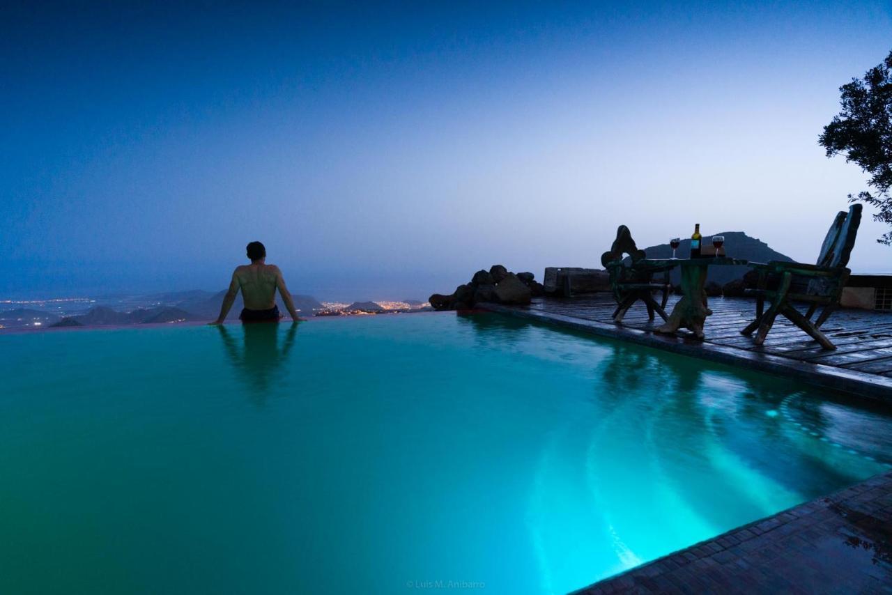 ארונה Historic Canarian House, Private Heated Infinity Pool, Bbq, Wifi + Panoramic Ocean Views מראה חיצוני תמונה